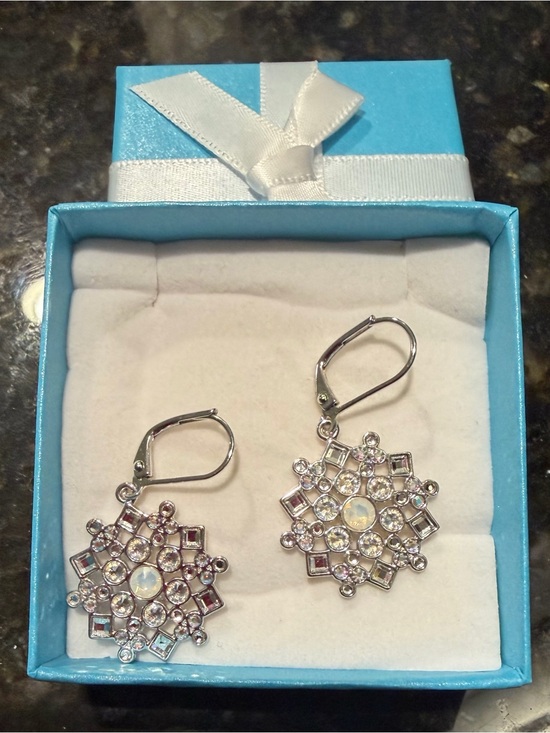 Jewelry - Touchstone crystal by Swarovski snowflake earrings
